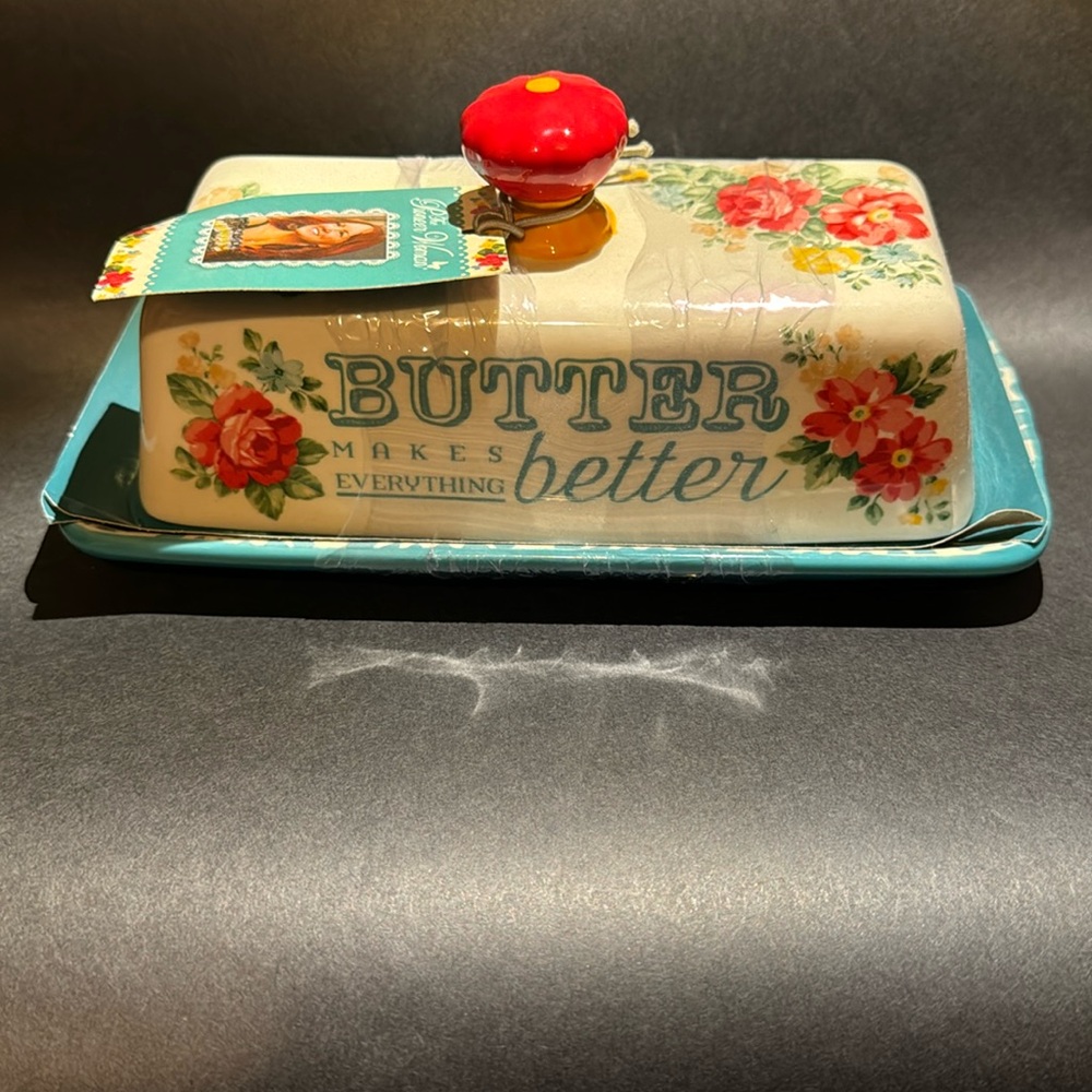 Butter dish